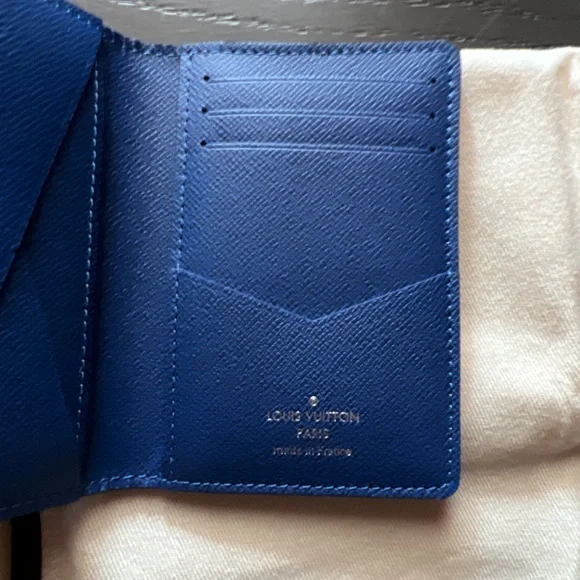 Louis Vuitton compact bi fold wallet - Picture 3 of 4